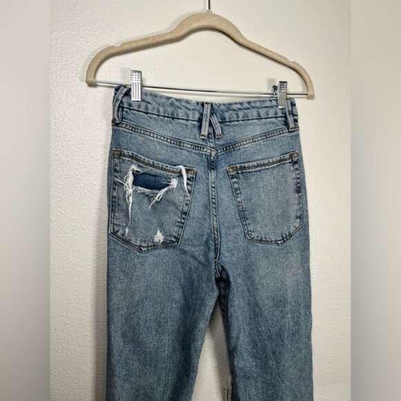 Good American Blue Boyfriend Distressed Casual jeans size 26 - Picture 6 of 9